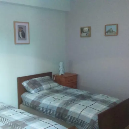 Le Sanctuaire Des Gardiens Holiday home Chabanais